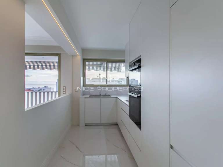 Appartement Juan-les-pins - 2 chambres - 81m²