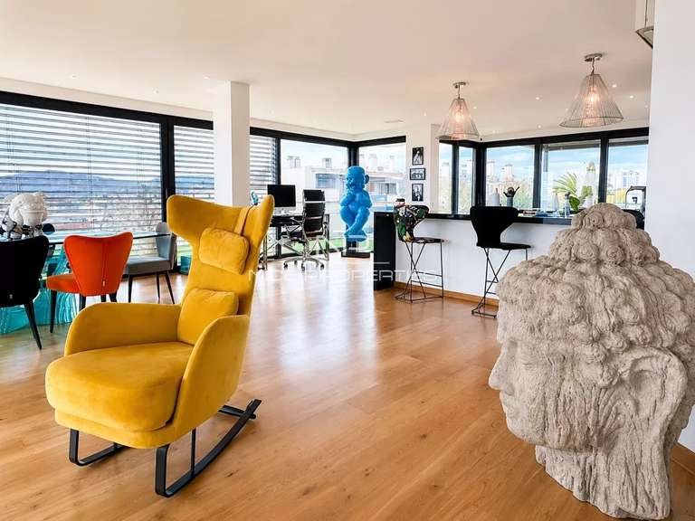 Apartment juan-les-pins - 4 bedrooms - 221m²