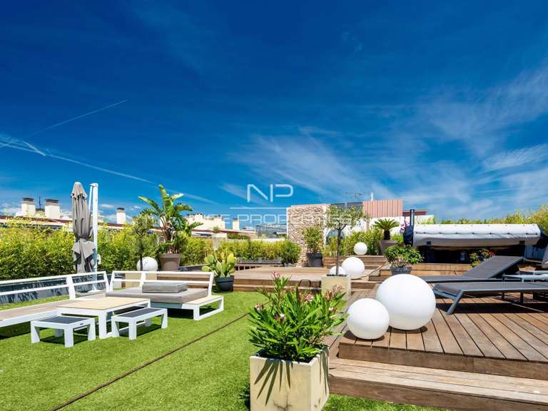 Apartment juan-les-pins - 4 bedrooms - 221m²