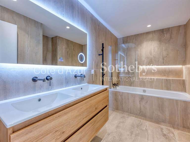 Apartment juan-les-pins - 2 bedrooms - 82m²