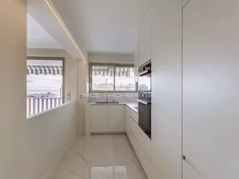 Appartement Juan-les-pins - 2 chambres - 81m²