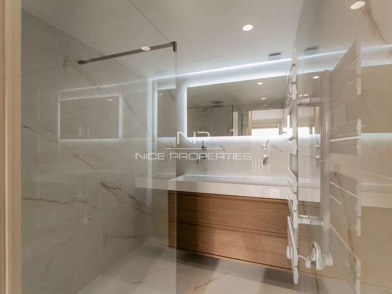 Appartement Juan-les-pins - 2 chambres - 81m²