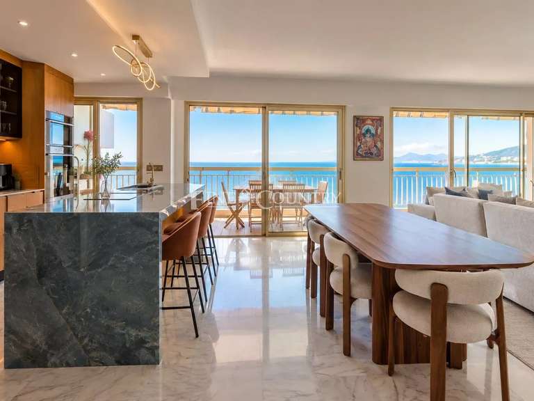 Appartement avec Vue sur mer Juan-les-pins - 4 chambres - 130m²