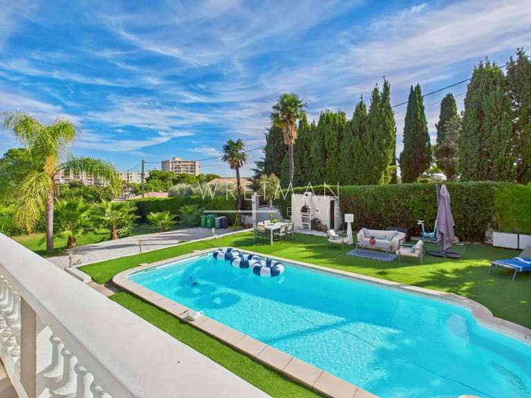 Maison Juan-les-pins - 4 chambres - 183m²