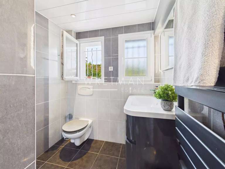 Maison Juan-les-pins - 4 chambres - 183m²