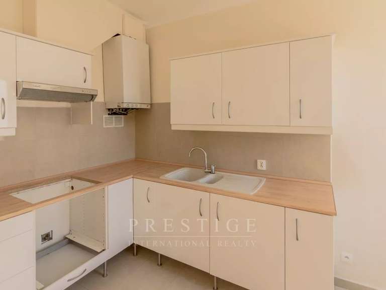 Maison Juan-les-pins - 2 chambres - 209m²