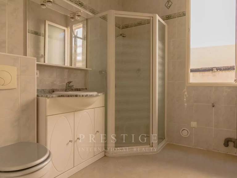 Maison Juan-les-pins - 2 chambres - 209m²