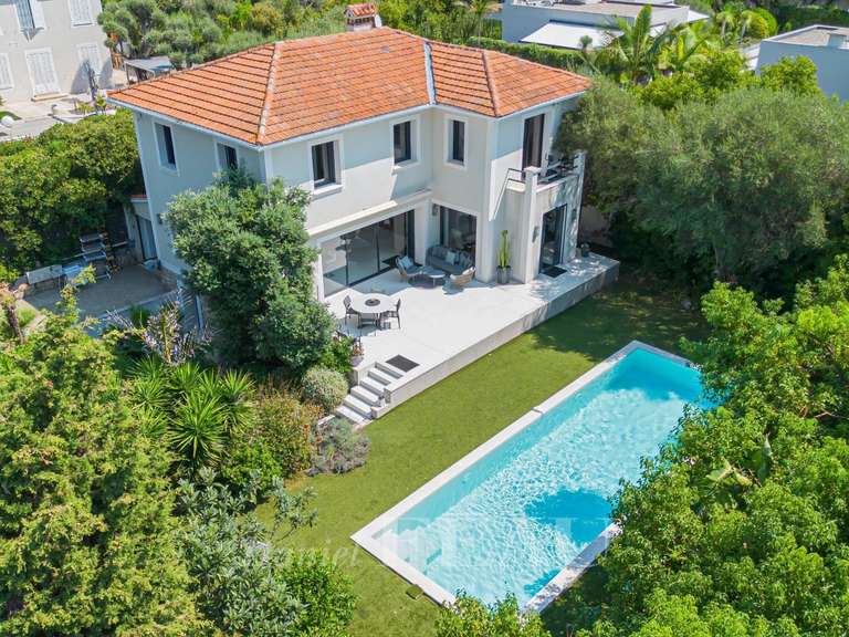 Maison Juan-les-pins - 5 chambres - 290m²