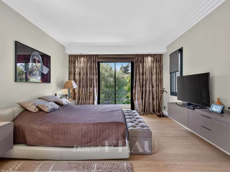 Maison Juan-les-pins - 5 chambres - 290m²