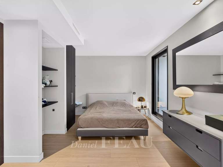 Maison Juan-les-pins - 5 chambres - 290m²