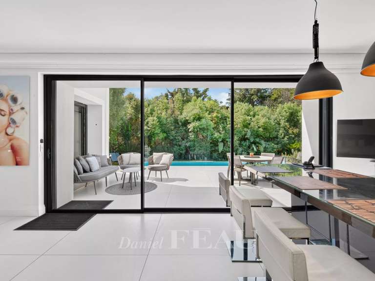 Maison Juan-les-pins - 5 chambres - 290m²