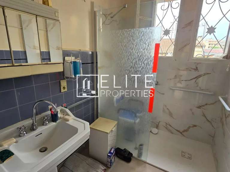 Maison Juan-les-pins - 3 chambres - 157m²