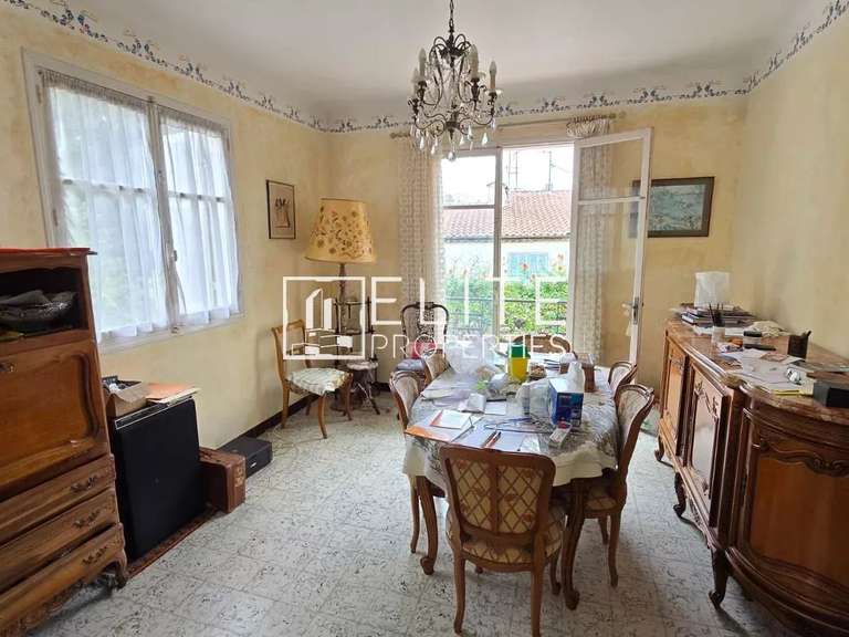 Maison Juan-les-pins - 3 chambres - 157m²