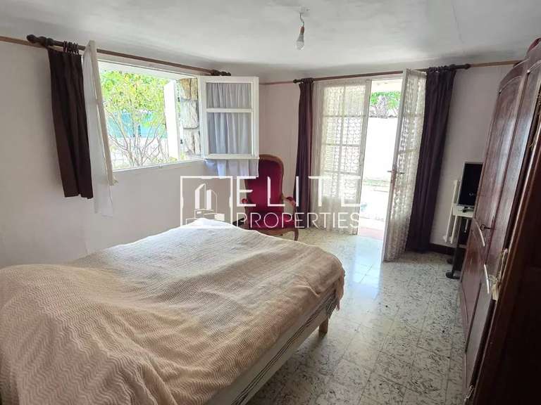 Maison Juan-les-pins - 3 chambres - 157m²