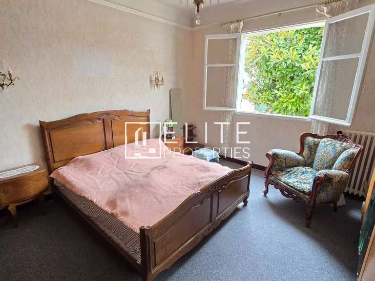Maison Juan-les-pins - 3 chambres - 157m²