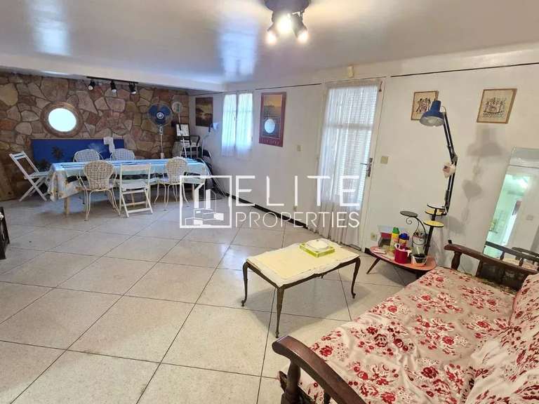 Maison Juan-les-pins - 3 chambres - 157m²