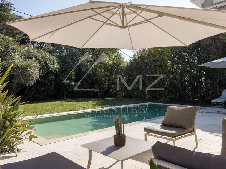 Villa Juan-les-pins - 5 chambres - 201m²