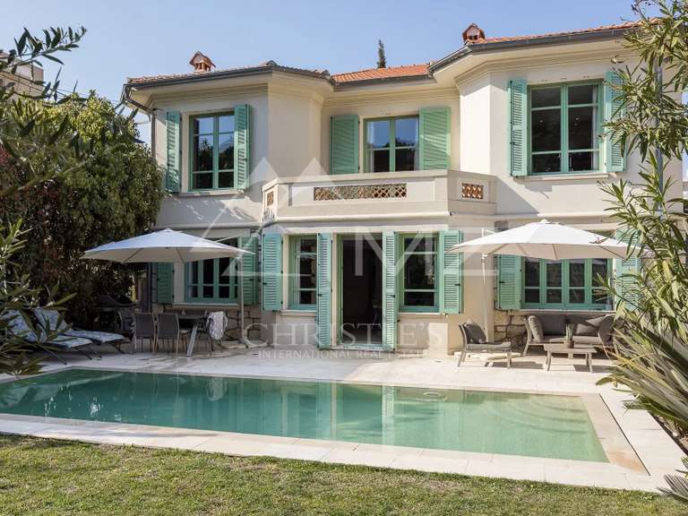 Villa Juan-les-pins - 5 chambres - 201m²