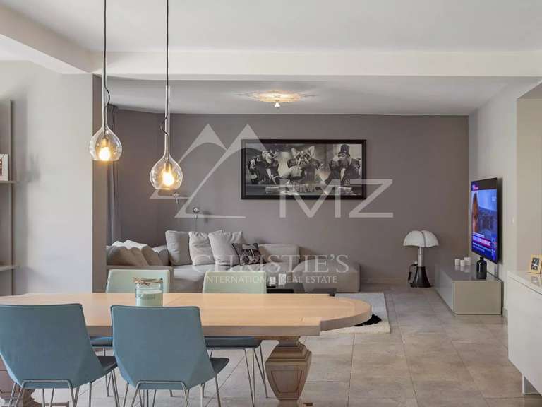 Villa Juan-les-pins - 5 chambres - 201m²