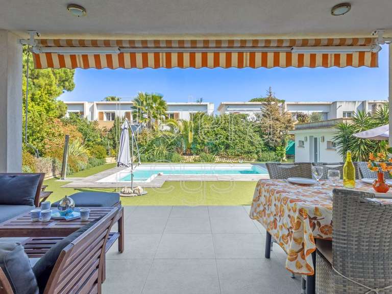 Villa avec Vue sur mer Juan-les-pins - 7 chambres - 346m²