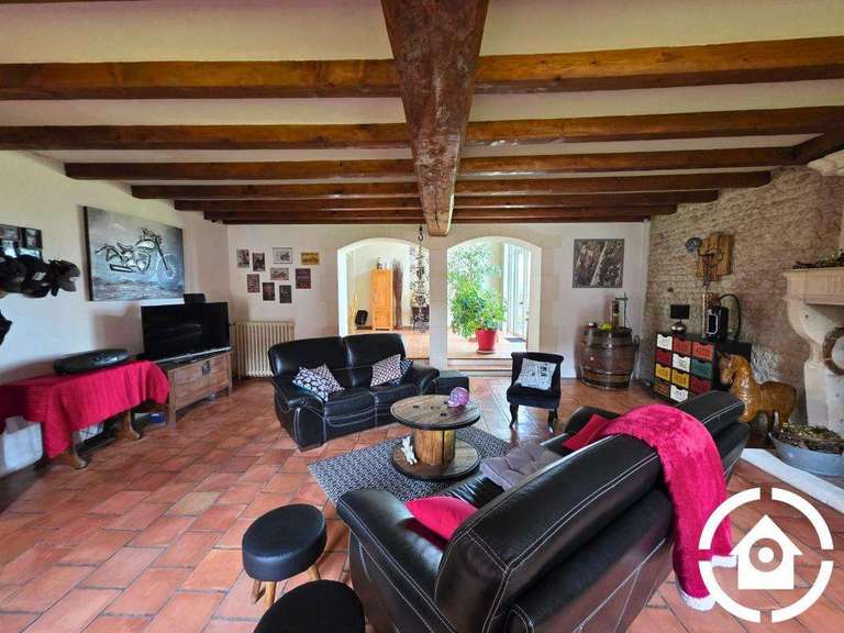 Maison Juillac-le-Coq - 4 chambres