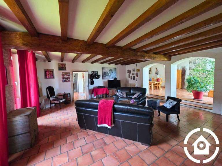 Maison Juillac-le-Coq - 4 chambres