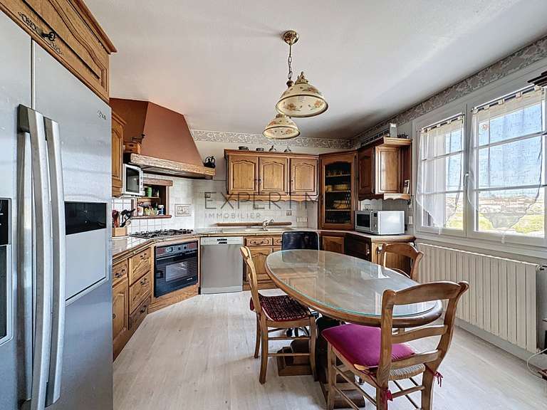 House Juliénas - 5 bedrooms - 220m²