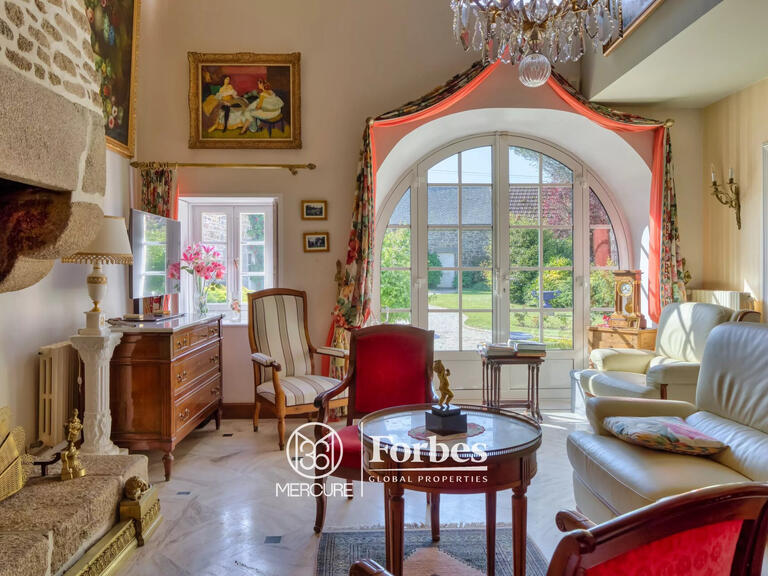 Maison Jullouville - 4 chambres - 220m²