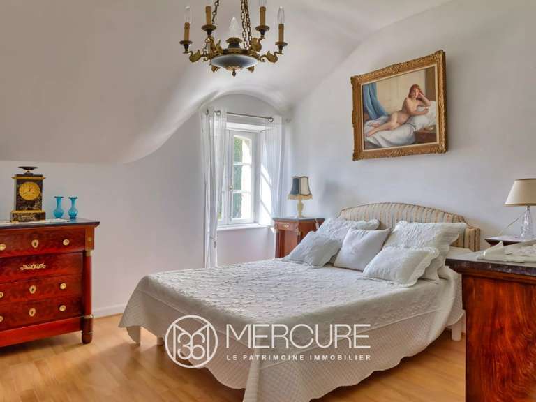 Maison Jullouville - 4 chambres - 220m²