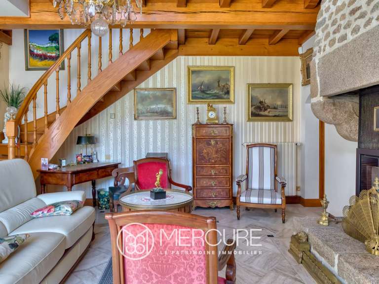 Maison Jullouville - 4 chambres - 220m²