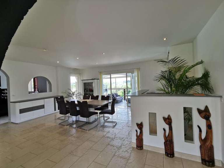 Villa Jurançon - 5 bedrooms - 280m²
