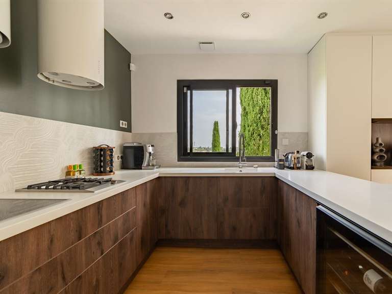 Maison Juvignac - 3 chambres - 210m²