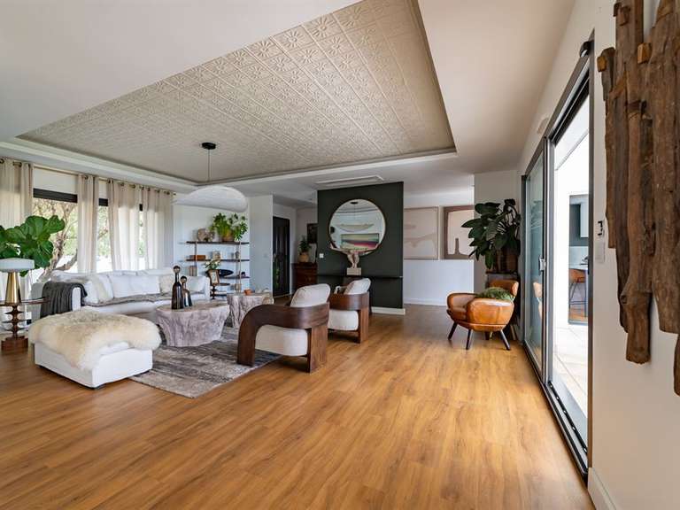 Maison Juvignac - 3 chambres - 210m²