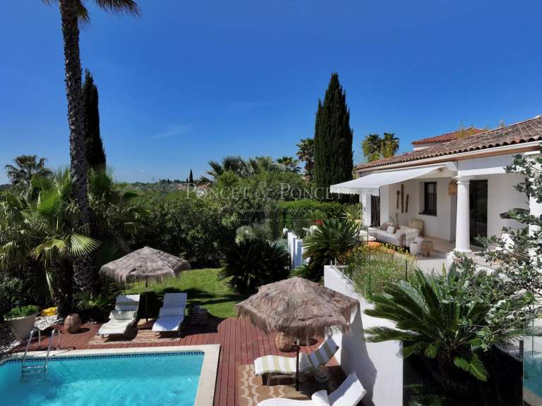Maison Juvignac - 4 chambres - 250m²