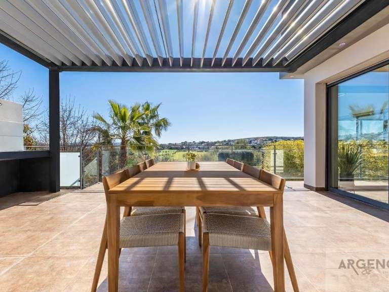 Maison Juvignac - 4 chambres - 230m²