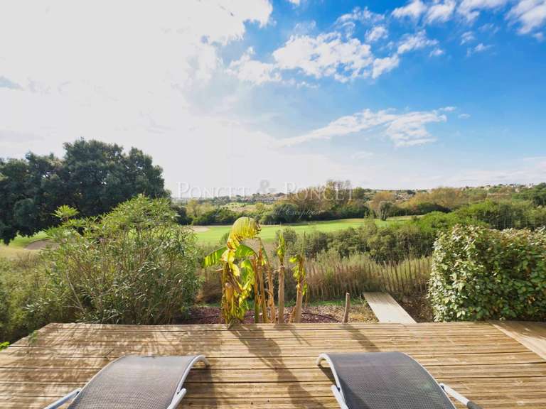 Maison Juvignac - 4 chambres - 230m²