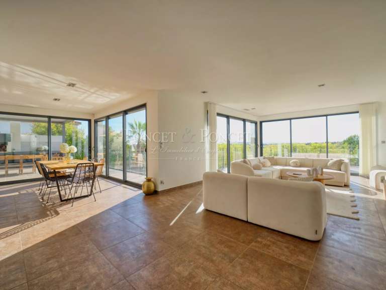 Maison Juvignac - 4 chambres - 230m²