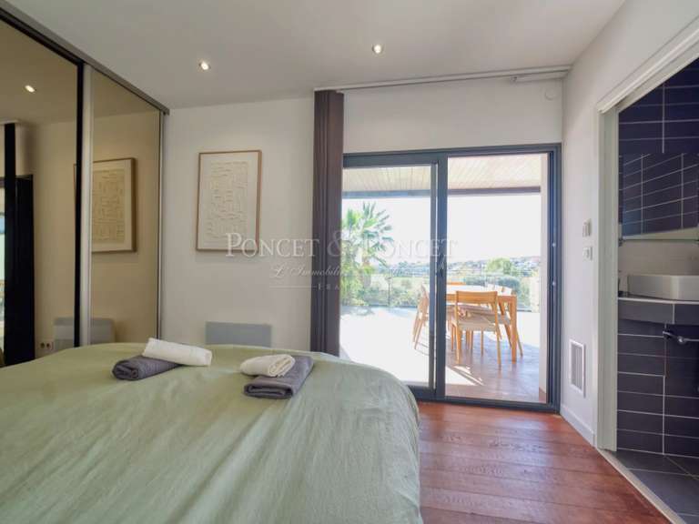 Maison Juvignac - 4 chambres - 230m²