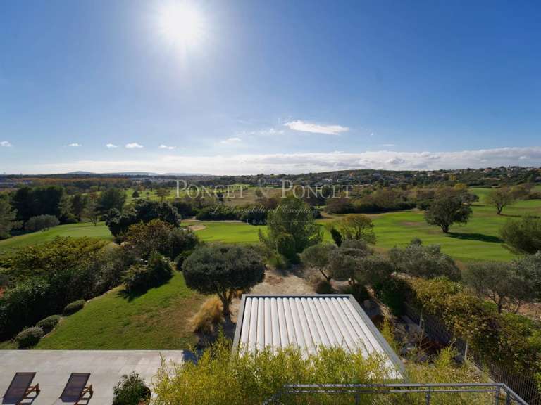 Maison Juvignac - 4 chambres - 230m²