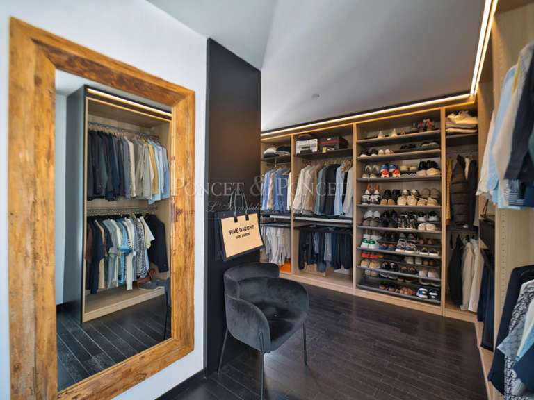 House Juvignac - 4 bedrooms - 246m²