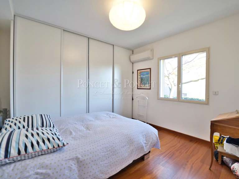 Maison Juvignac - 5 chambres - 185m²