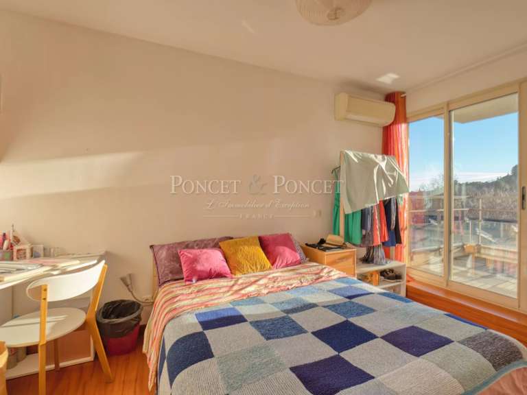 Maison Juvignac - 5 chambres - 185m²