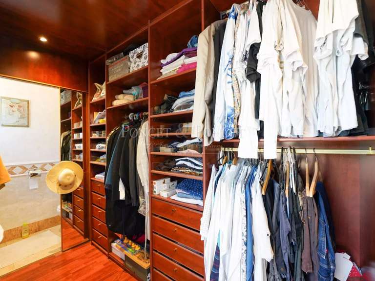 Maison Juvignac - 5 chambres - 469m²