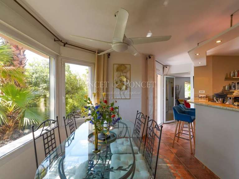 Maison Juvignac - 5 chambres - 469m²