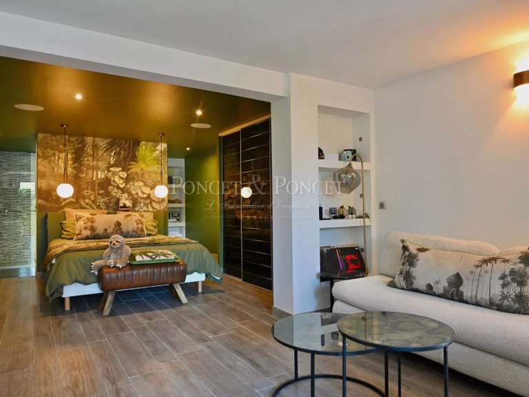 Maison Juvignac - 4 chambres - 210m²