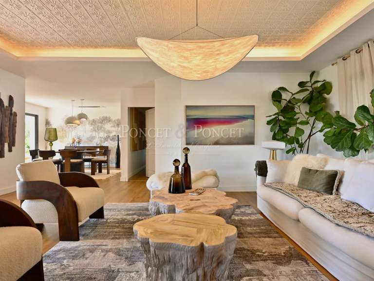 Maison Juvignac - 4 chambres - 210m²