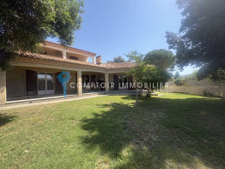 House Juvignac - 4 bedrooms - 164m²