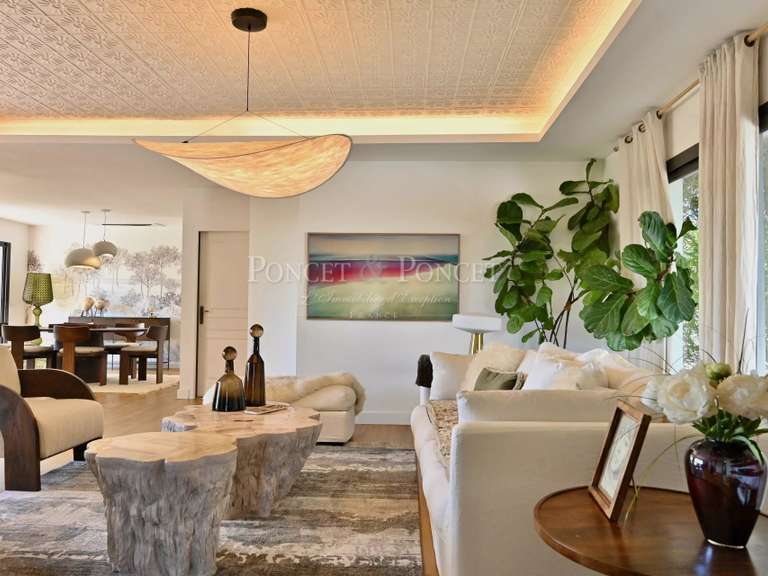 Maison Juvignac - 4 chambres - 210m²