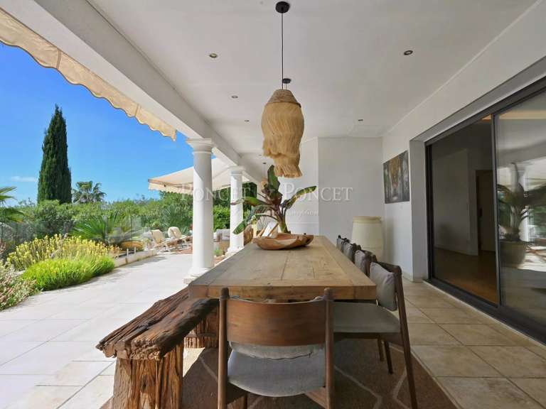 Maison Juvignac - 4 chambres - 210m²