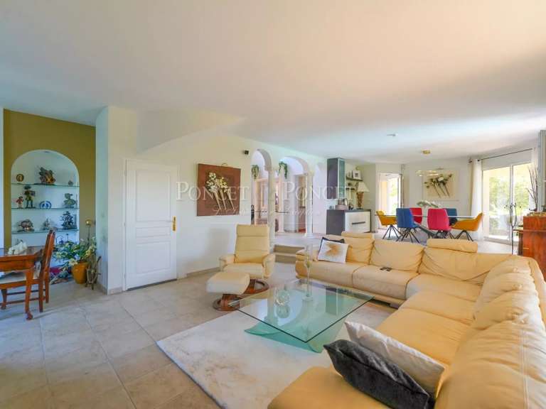 Maison Juvignac - 5 chambres - 469m²